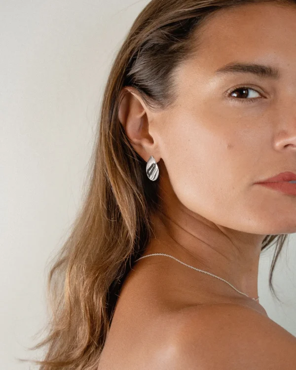 Aqua small studs silver