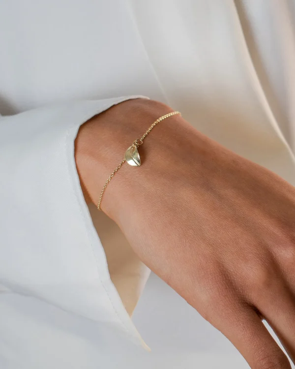 Botanica drop bracelet gold
