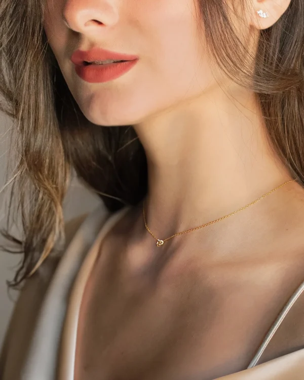 Le Knot drop necklace gold