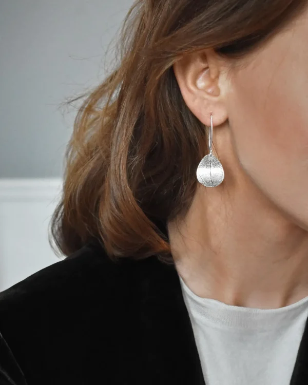 Leaf small earrings silver