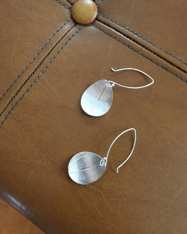 Leaf small earrings silver