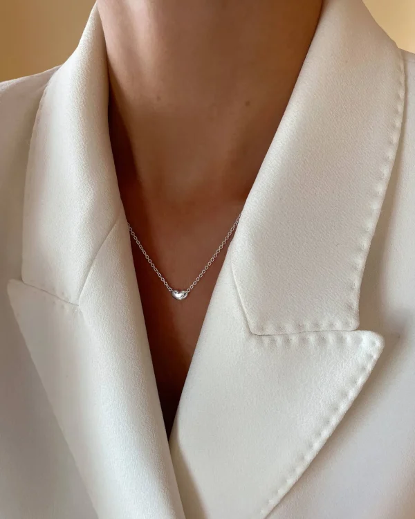 Loving Heart medium single necklace silver