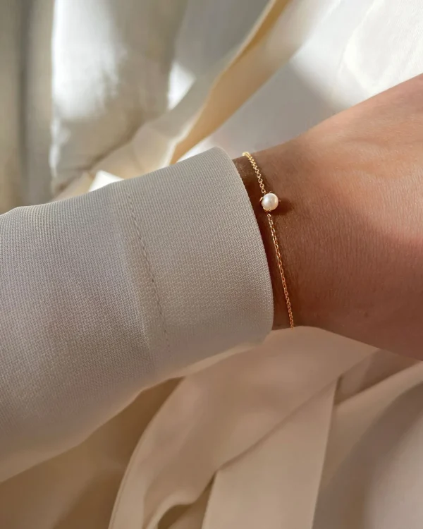 Petite Pearl bracelet gold