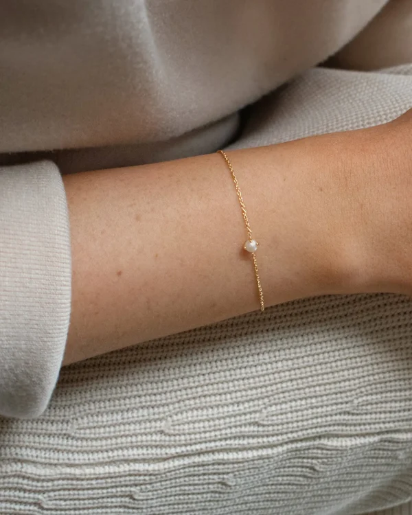 Petite Pearl bracelet gold