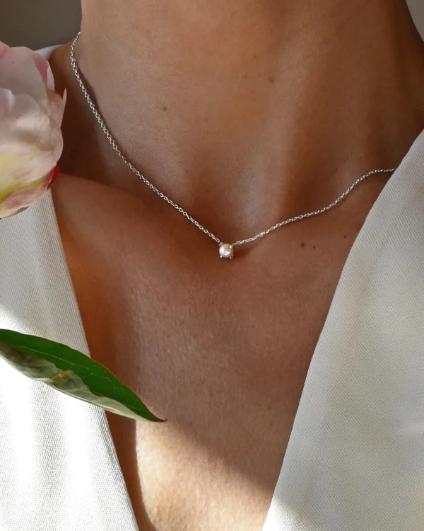Petite Pearl necklace silver