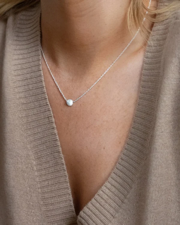 Stardust shine drop necklace silver