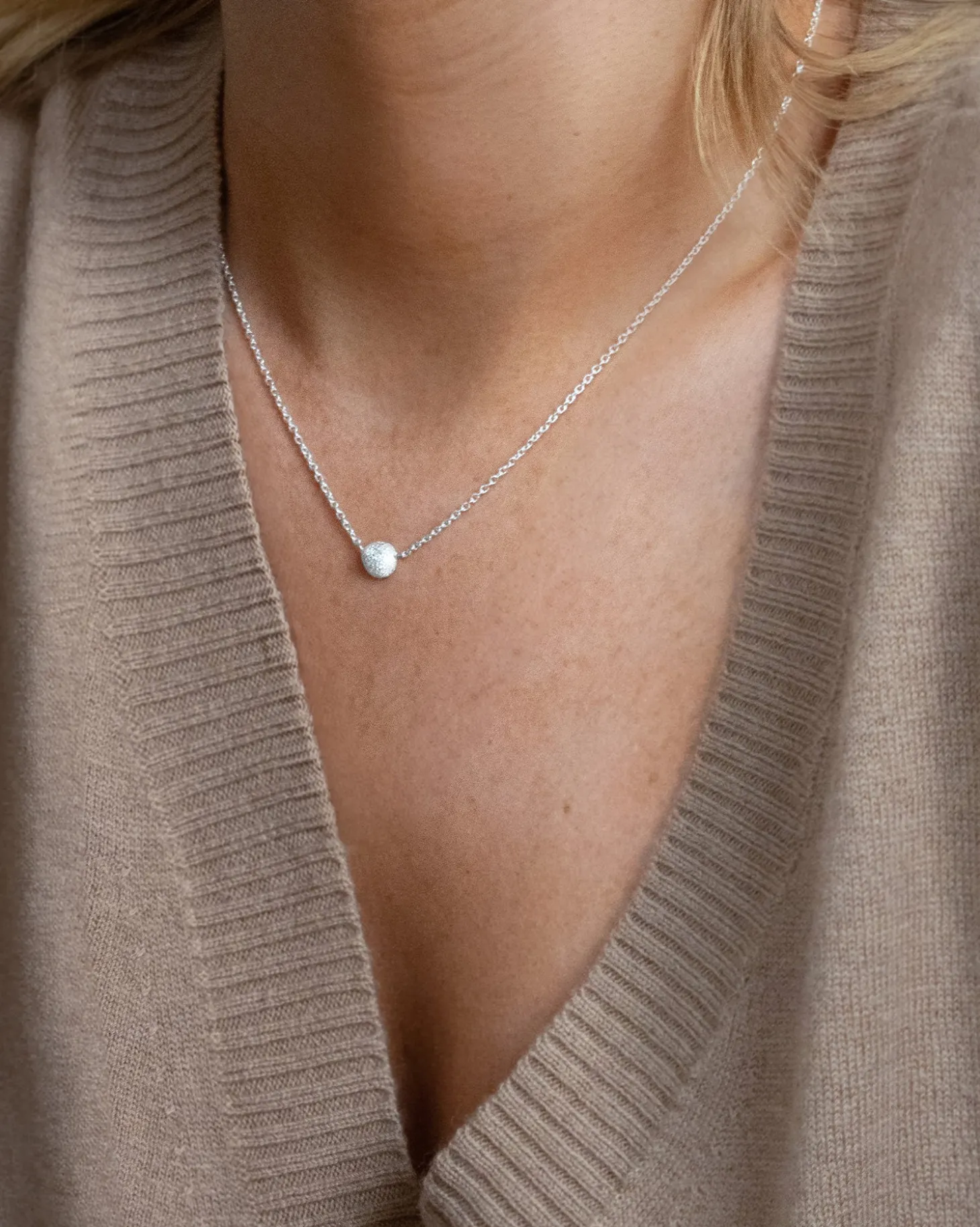 stardust_shine_drop_neckl_1.webp Stardust shine drop necklace silver