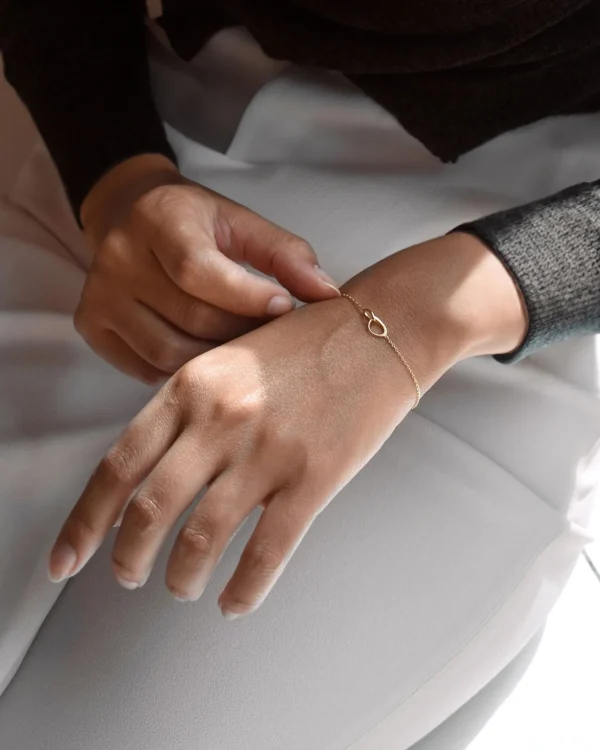 Together drop bracelet gold