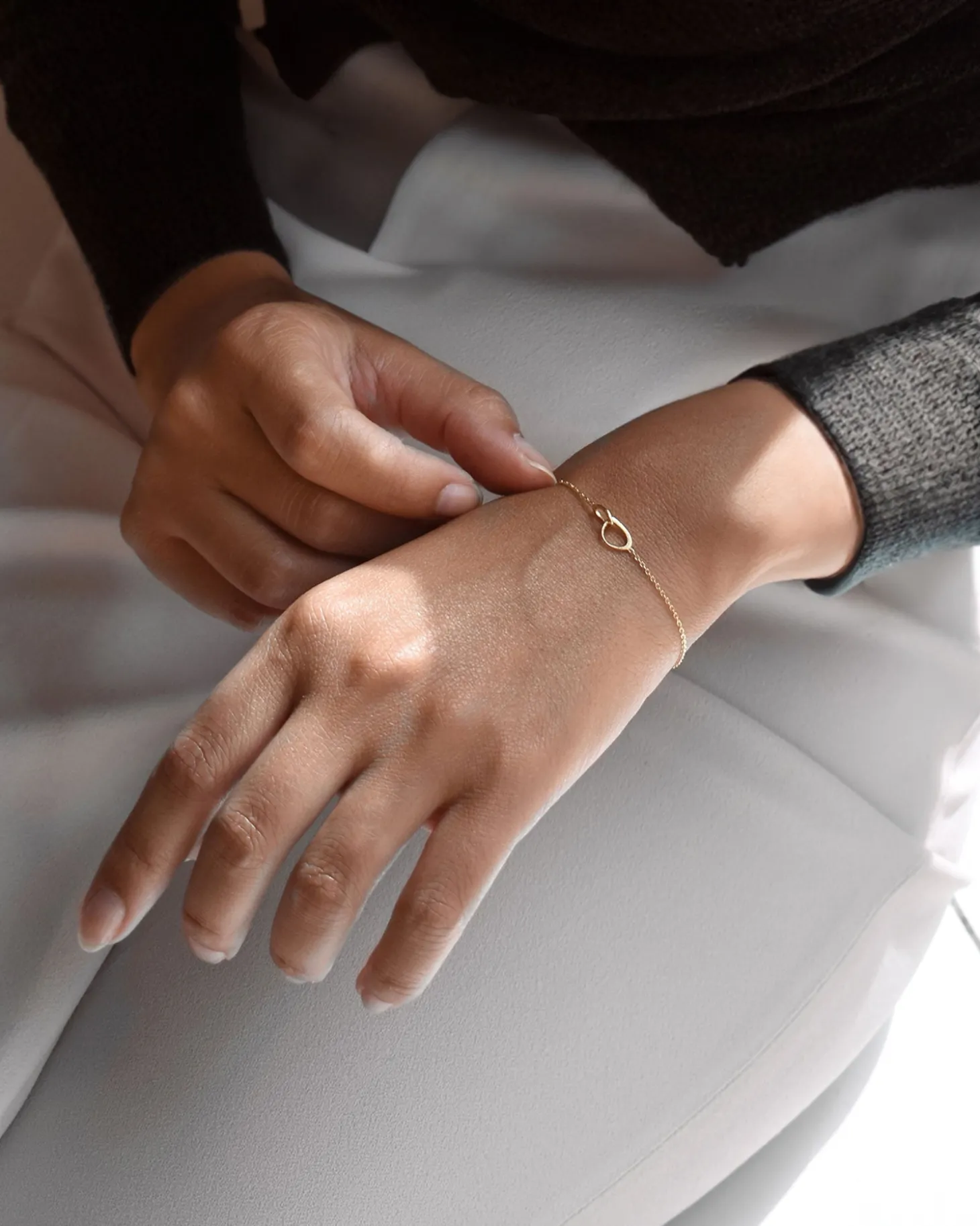 together_drop_bracelet_go_2.webp Together drop bracelet gold