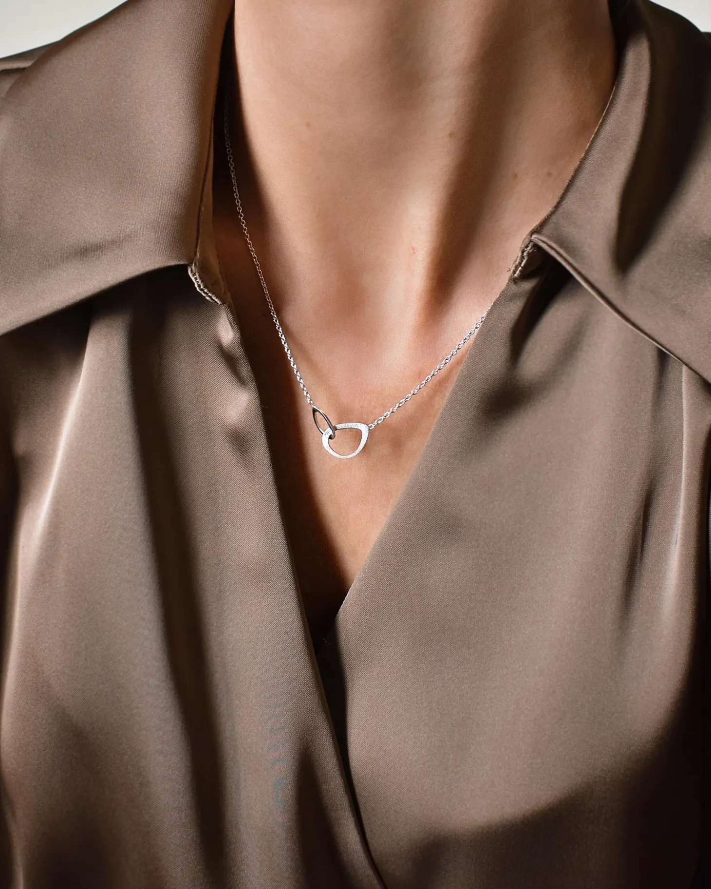 together_single_necklace__1.webp Together single necklace silver