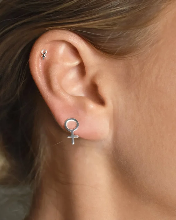 Women Unite drop studs silver