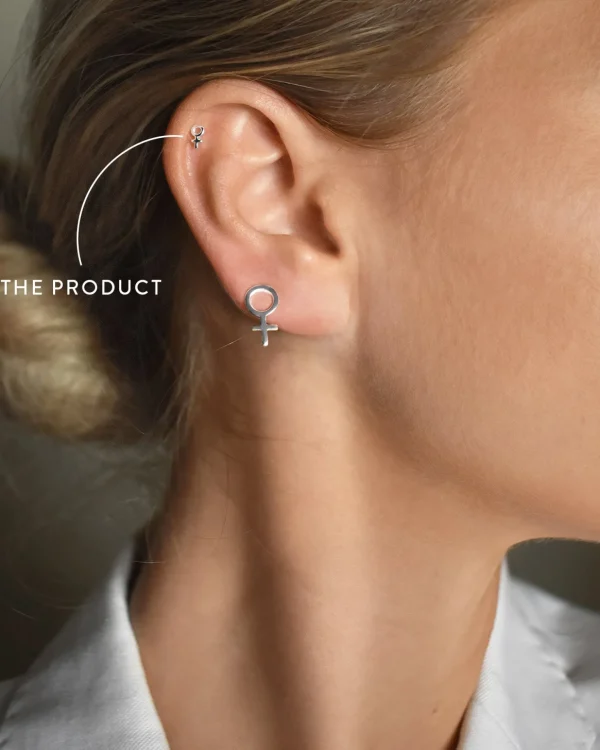 Women Unite drop studs silver
