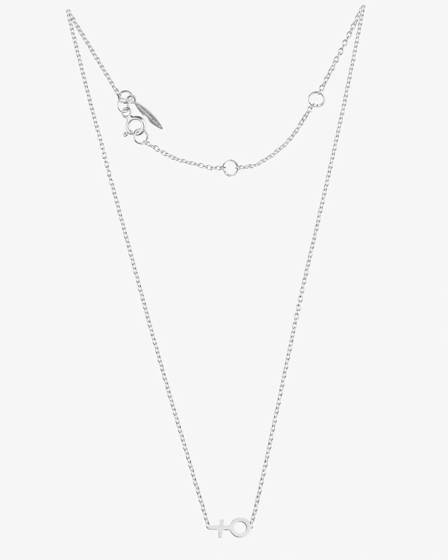 women_unite_small_necklac_3.webp Women Unite small necklace silver